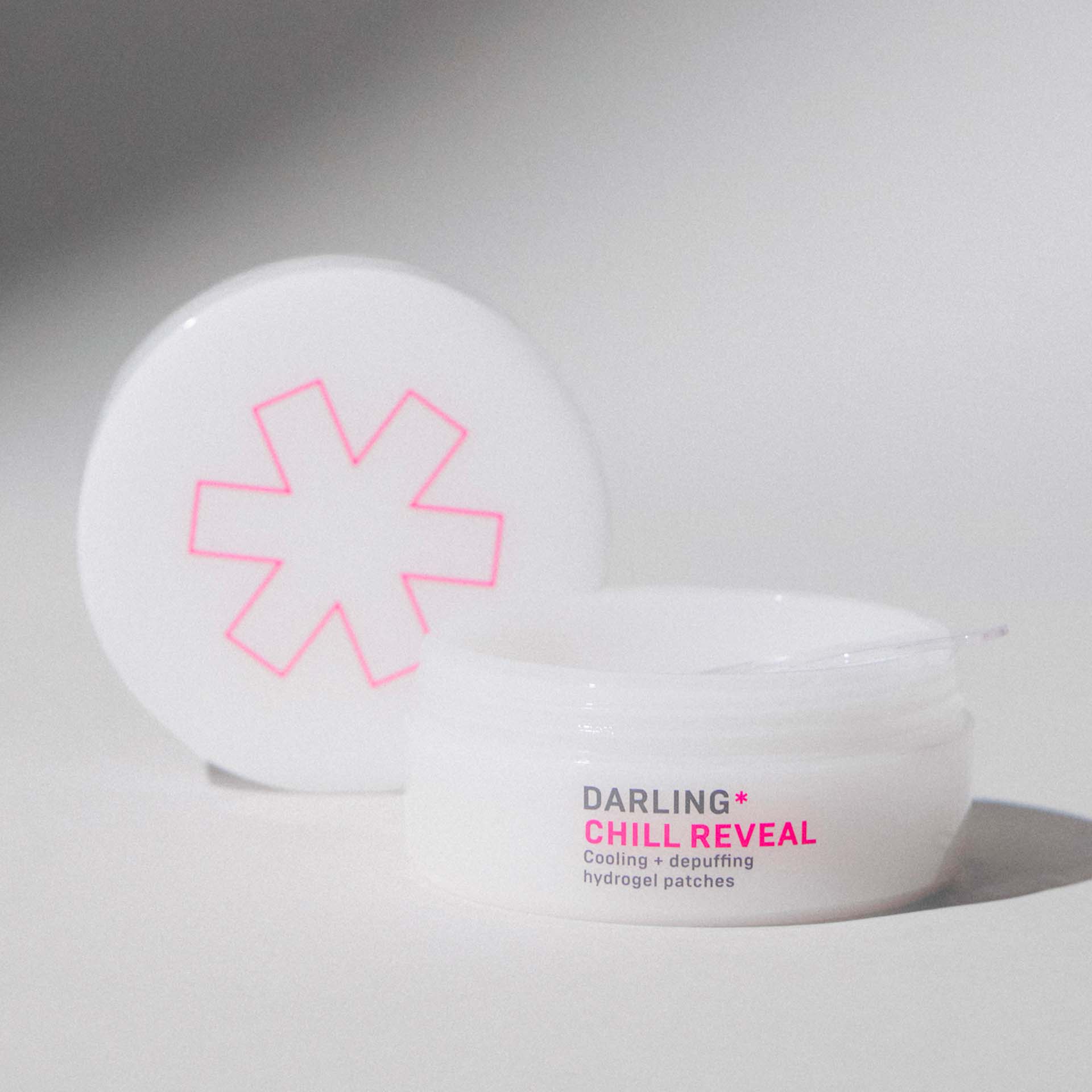 CHILL REVEAL product photo at an angle