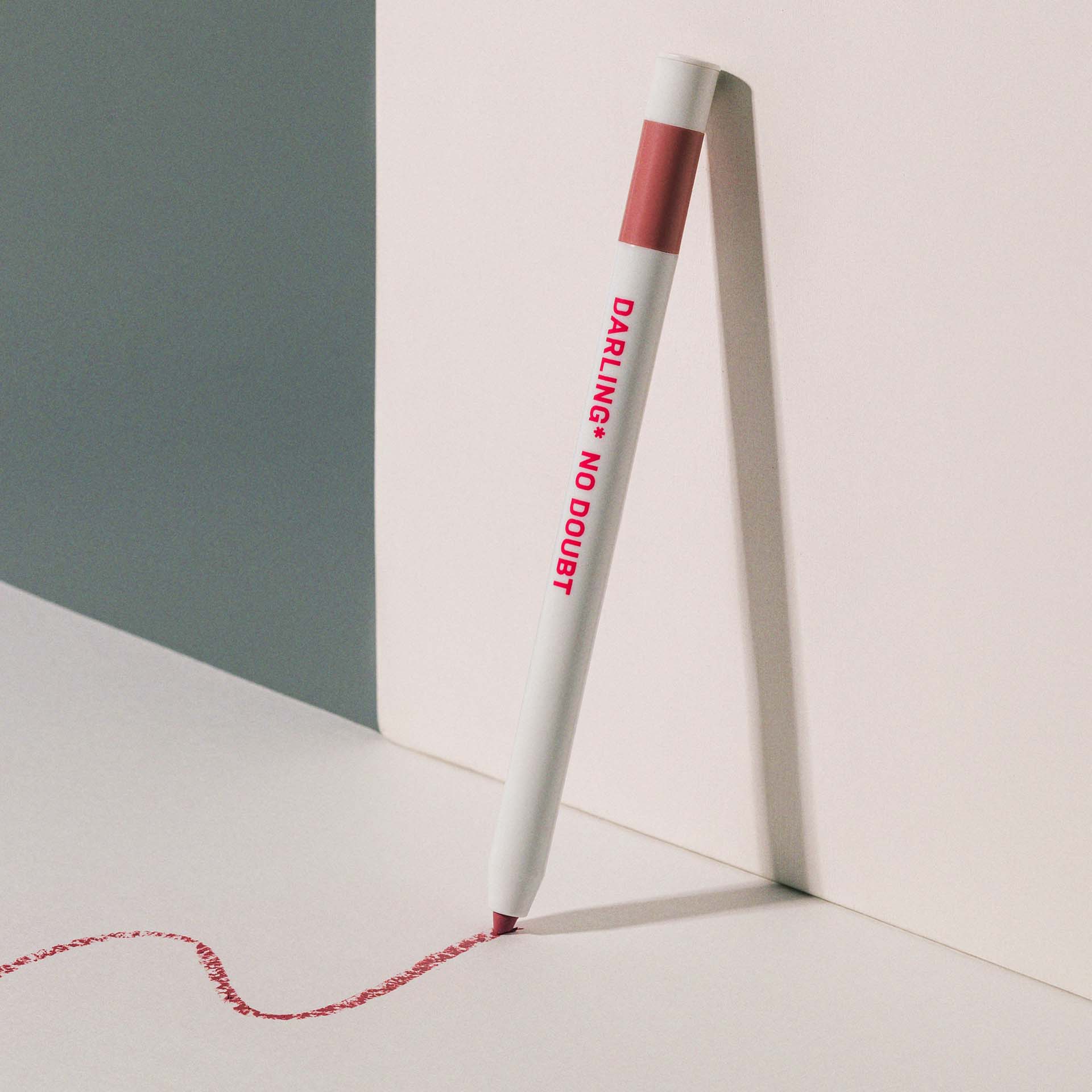 NO DOUBT product photo with model