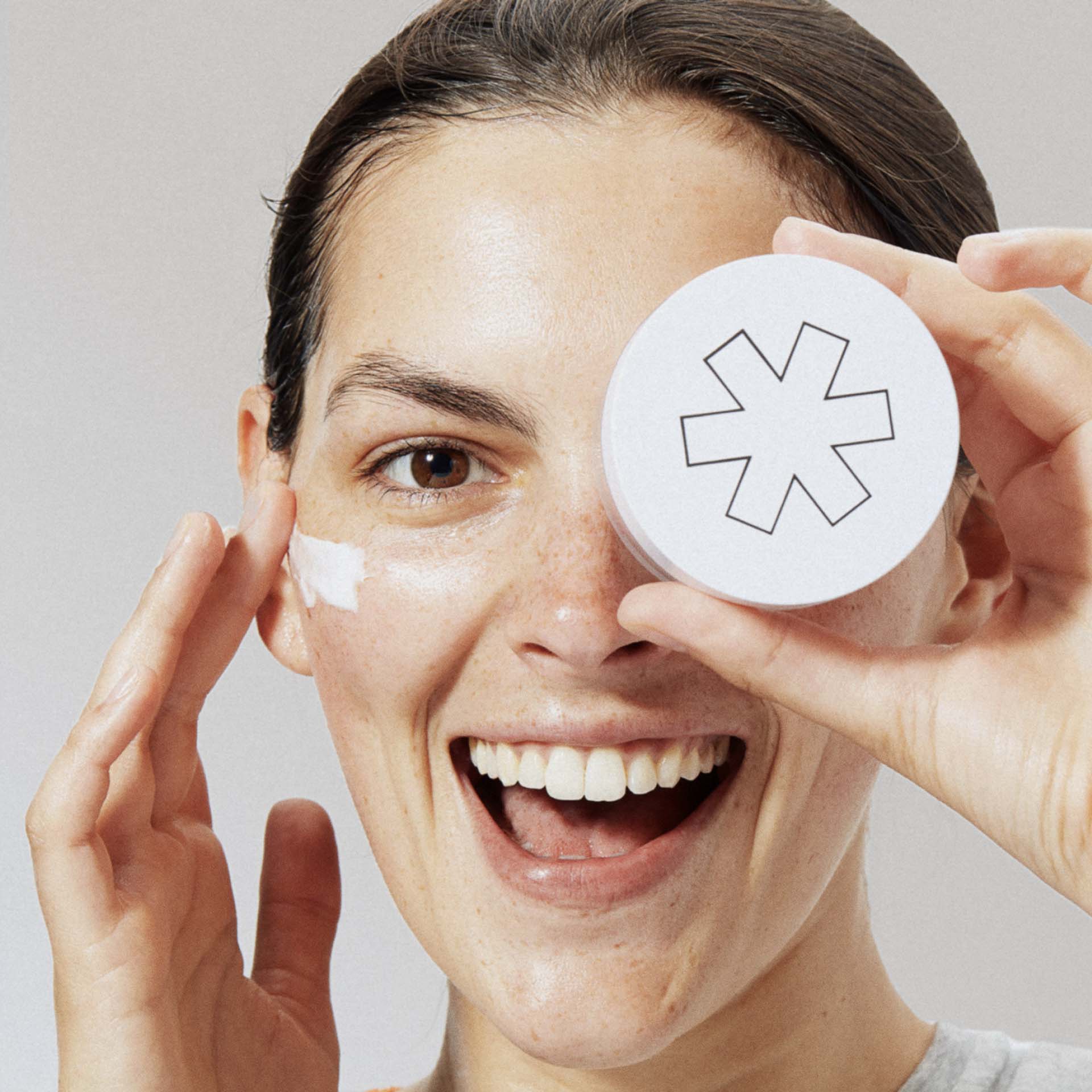 SKIN GUARDIAN product photo at an angle