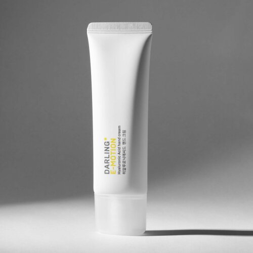 E-MOTION hand cream product photo with model