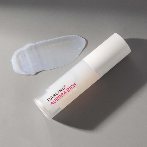 AURORA RICH product photo with model