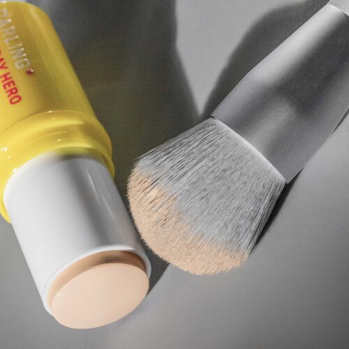 FREE FLOW *02 product photo with model