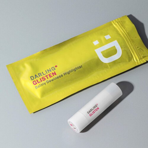 GLISTEN product photo with model