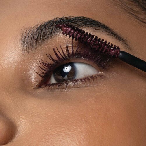 LASH HUG product photo at an angle