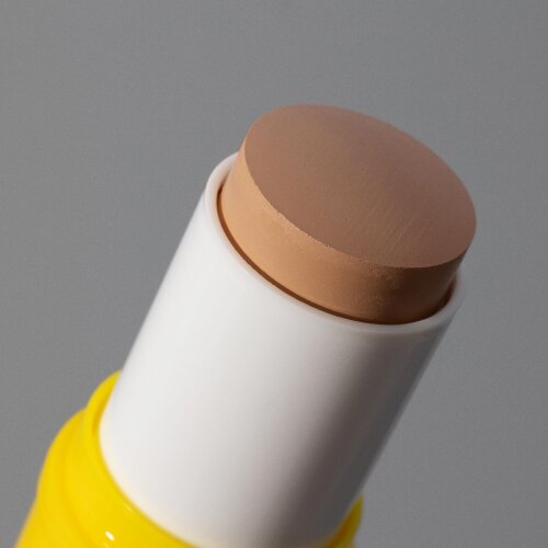 EVERYDAY HERO product photo with model