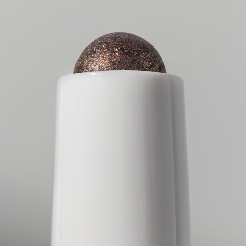 EYE GLIDE product photo with model