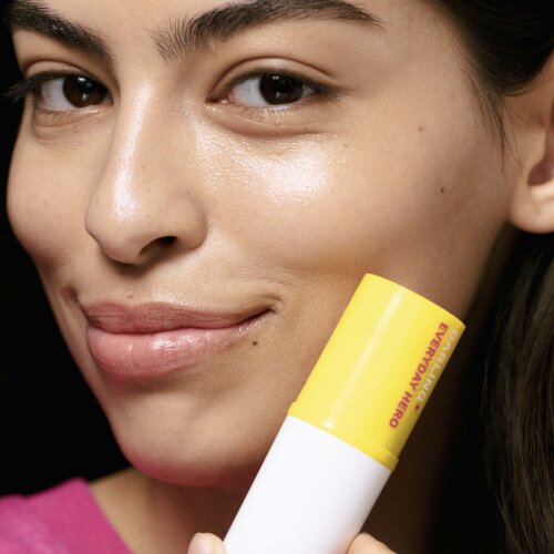 EVERYDAY HERO product photo at an angle