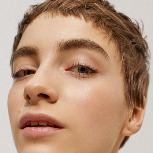 LASH COCOON product photo at an angle