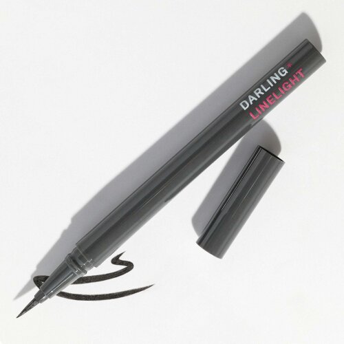 LINELIGHT product photo with model