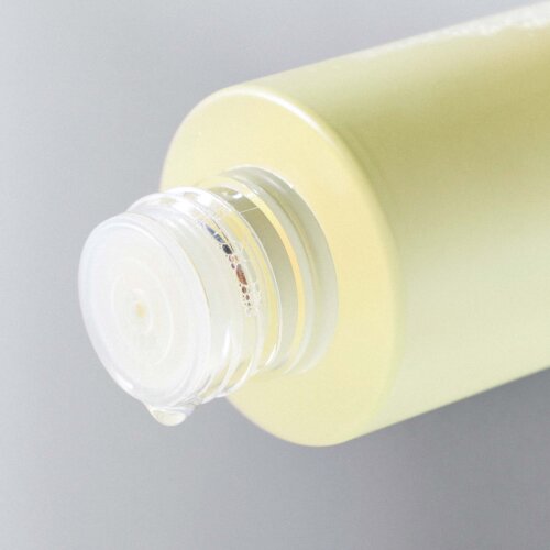 LUMI-BOUNCE product photo with model