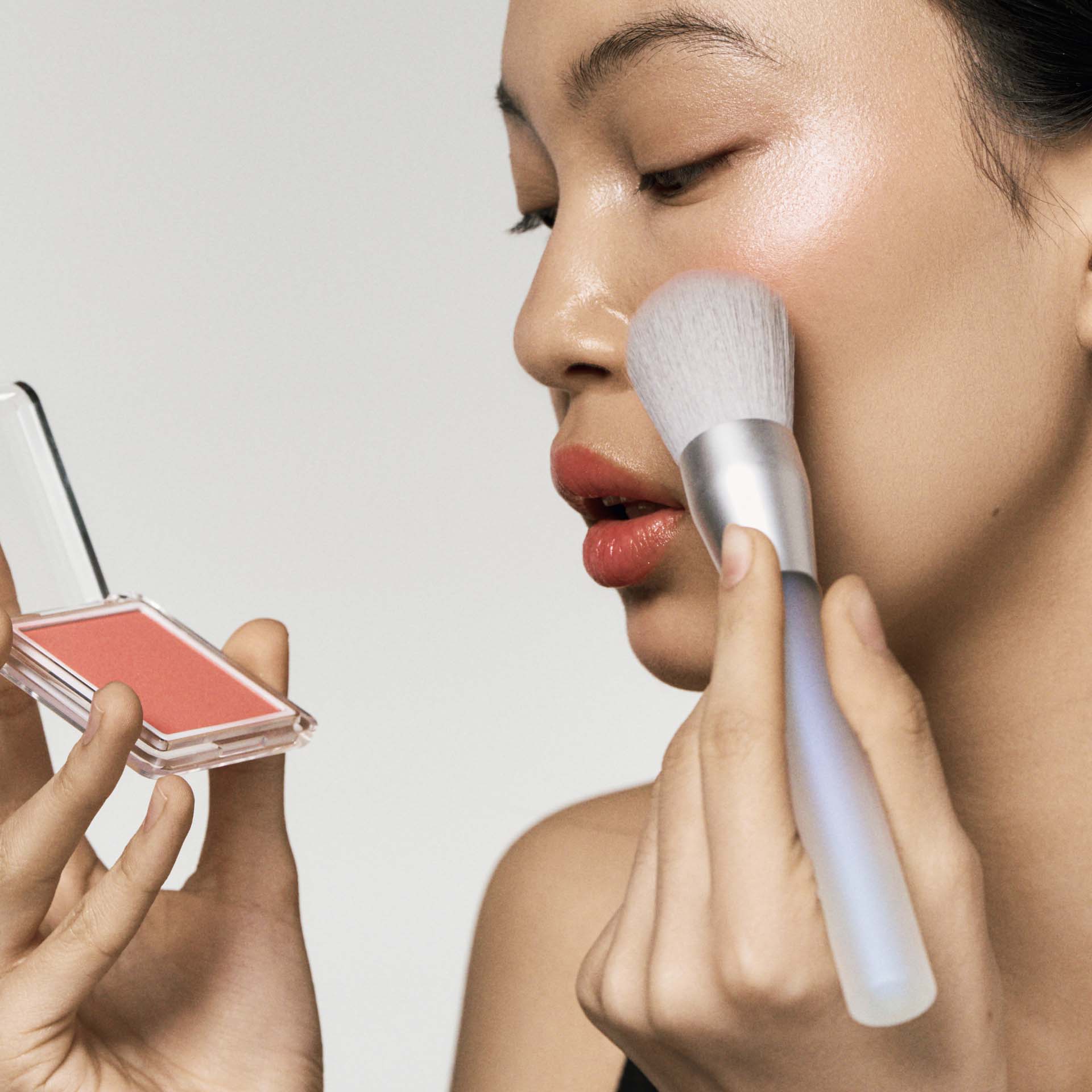 FLUSH BLUSH product photo at an angle